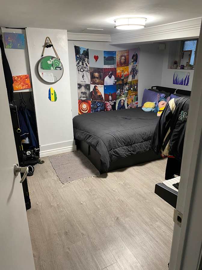 Zee's room