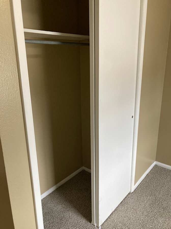 Gray's room