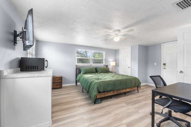 PadSplit's room