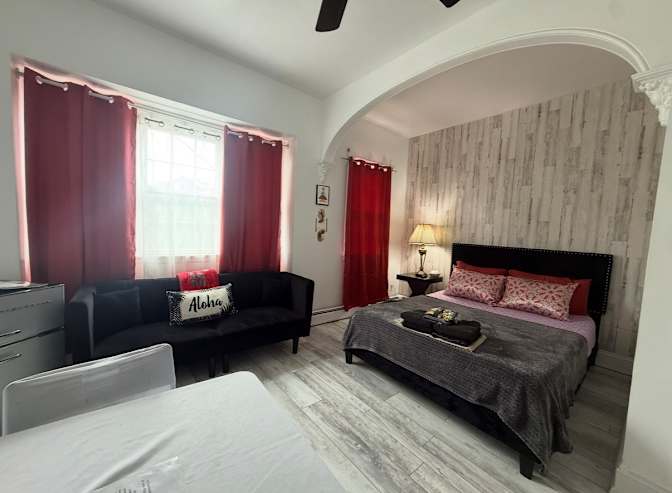 Chela's room