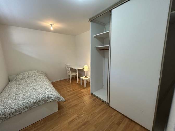 Shirin's room