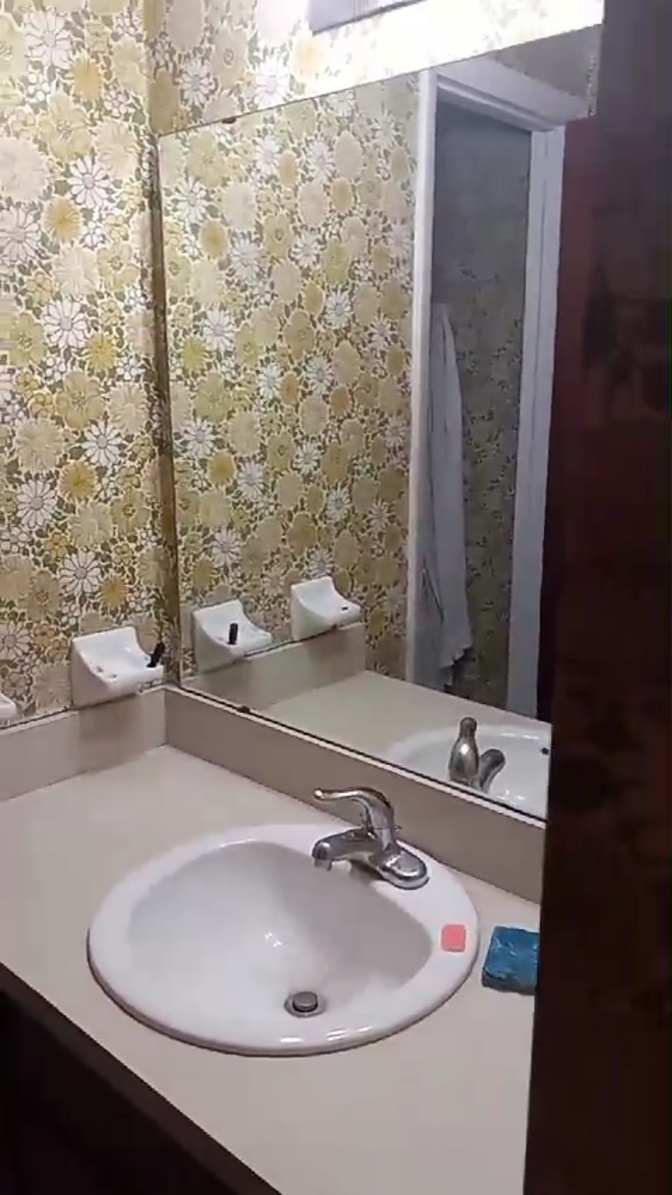 Carmen's room