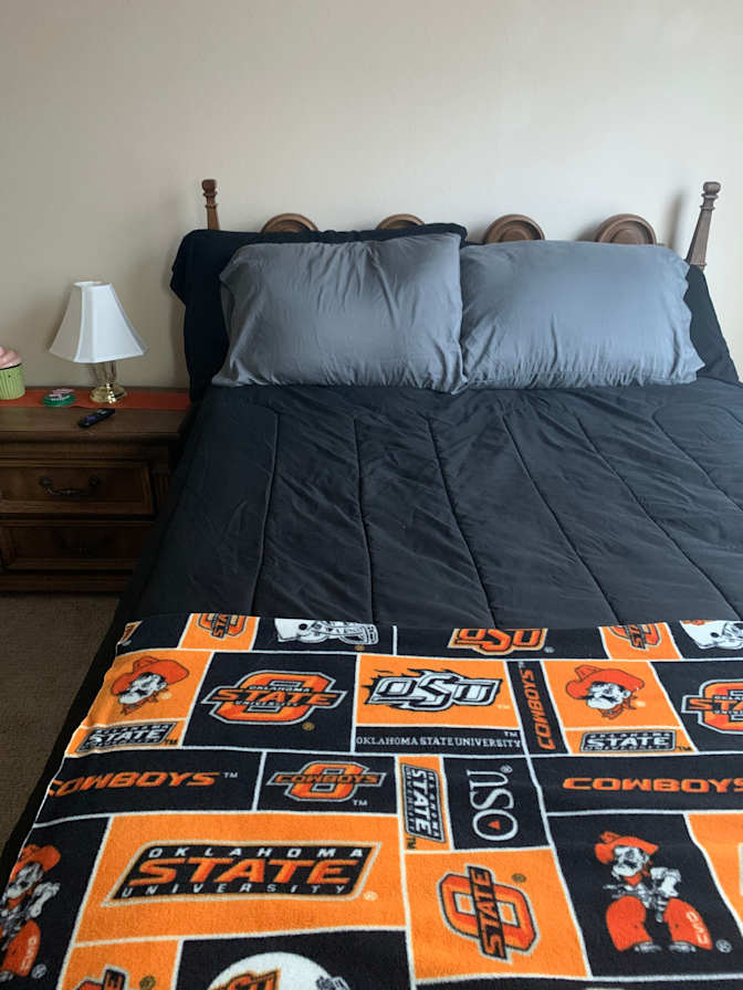 Jasmyn's room