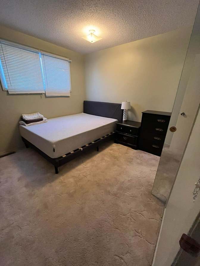 Maureen's room