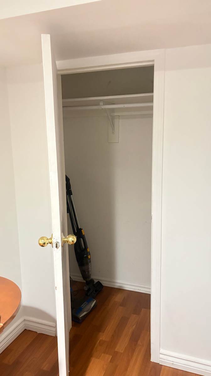 Jair's room