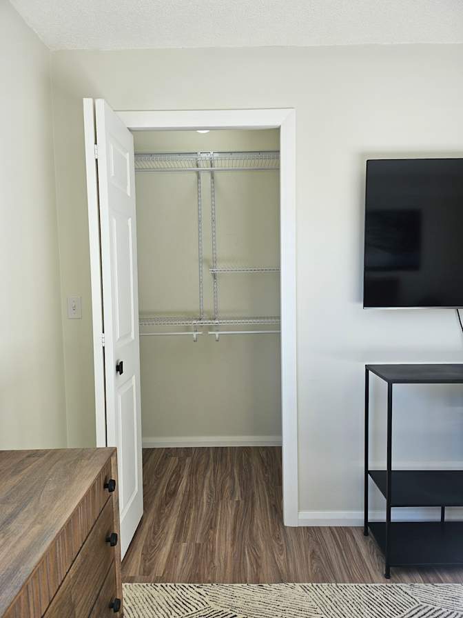 Darren's room
