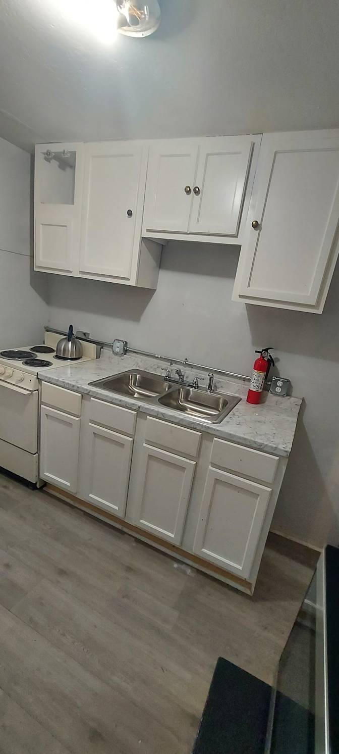 Grand Height Investments's room