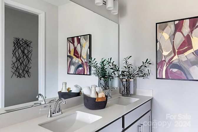 Alcove Rooms's room
