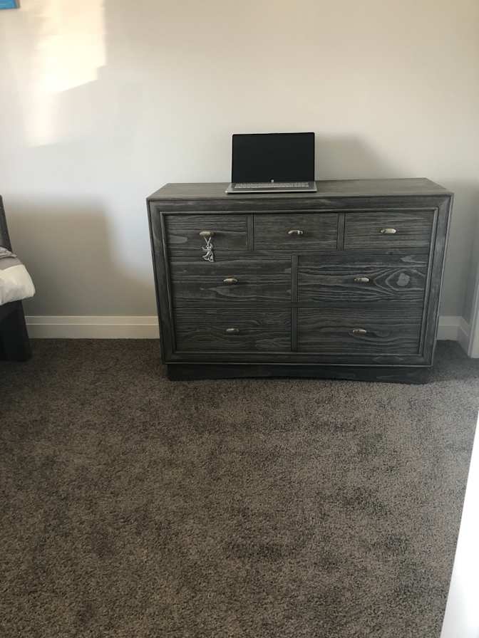 Jabez Jones's room
