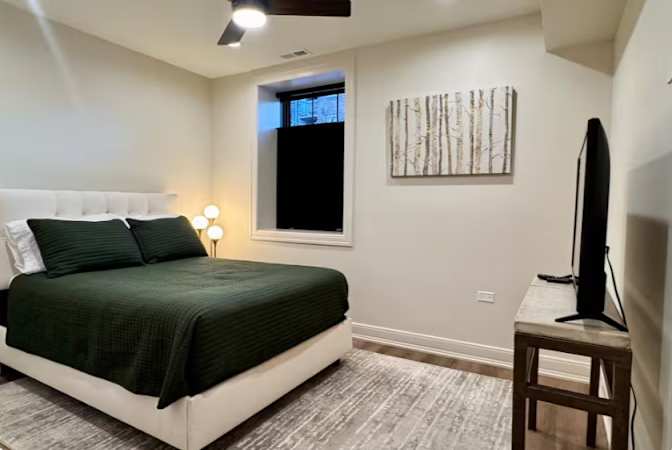 Evelyn's room