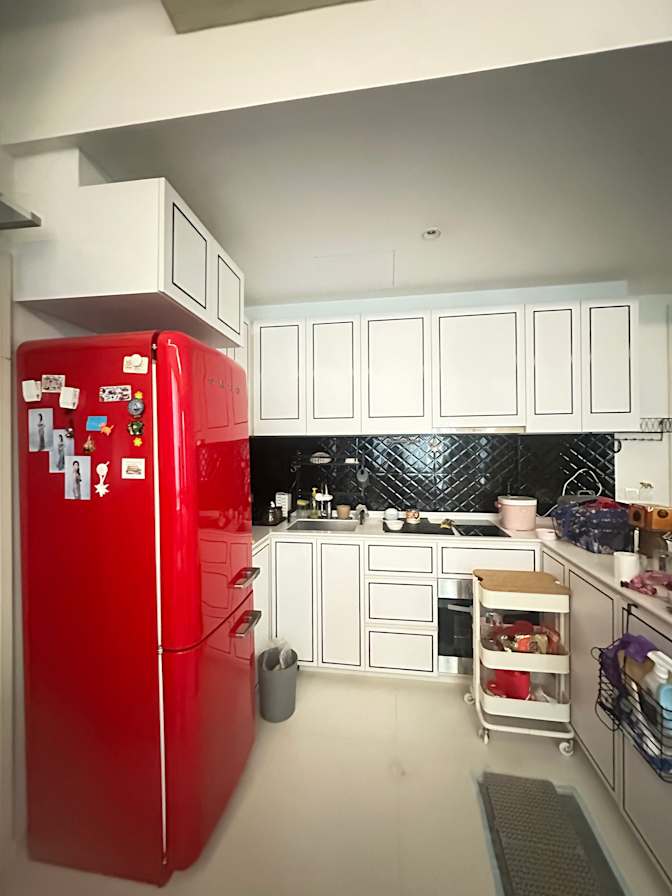 Vicky's room