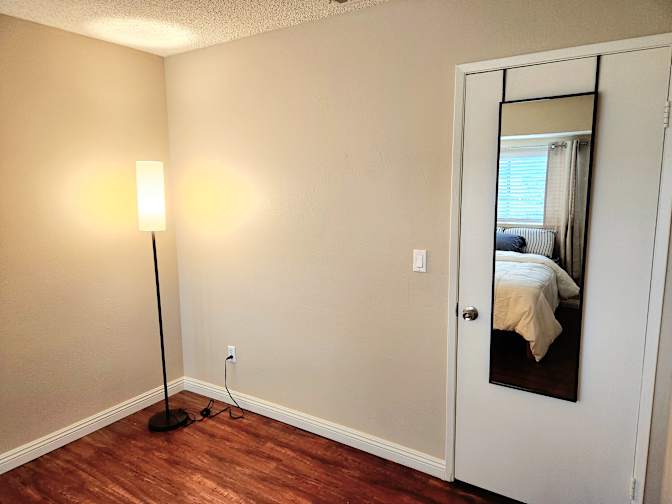 Aron's room