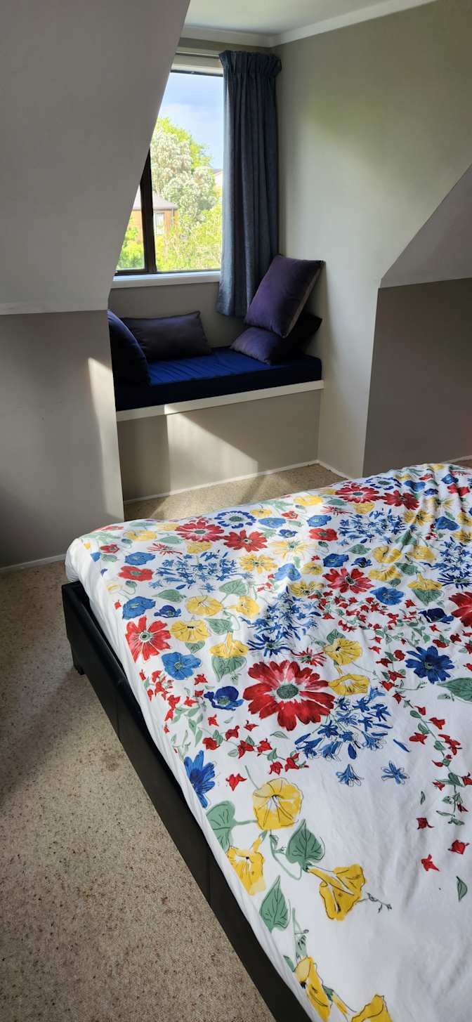 Simon's room