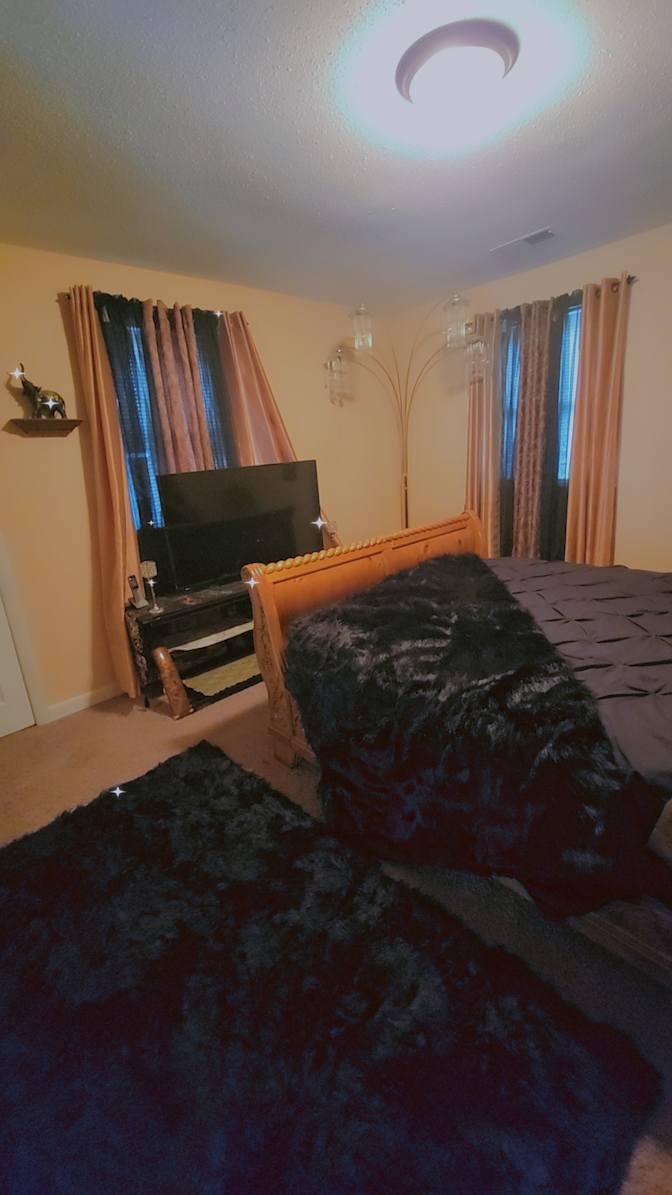 Simone's room