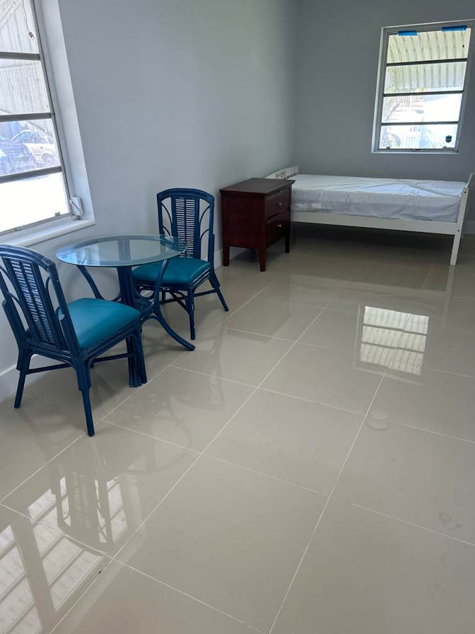 Luis's room