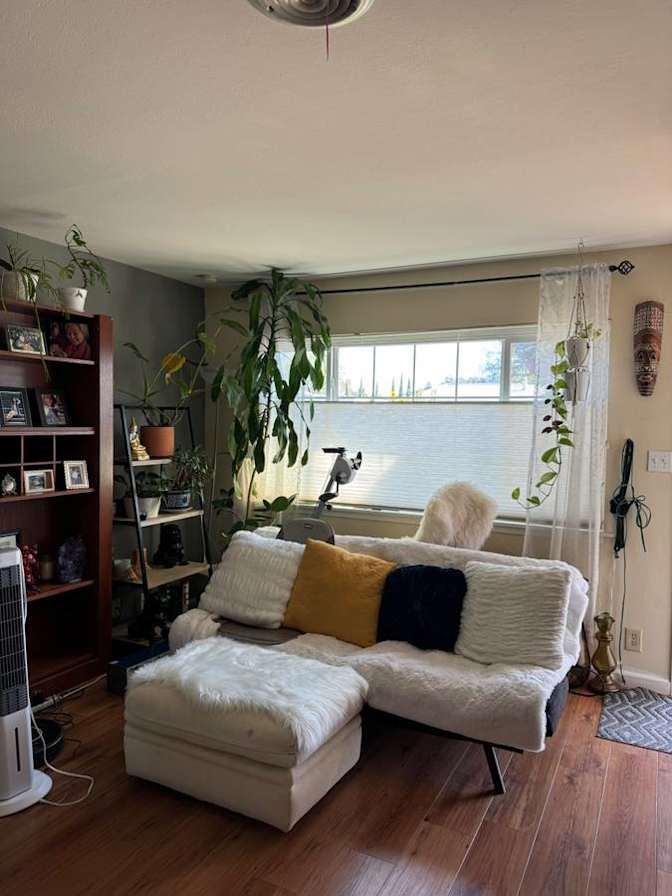 Glen Brown's room
