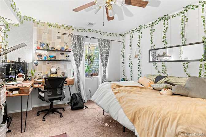 Steven's room