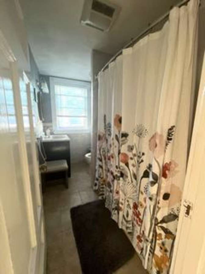 neil wyatt's room