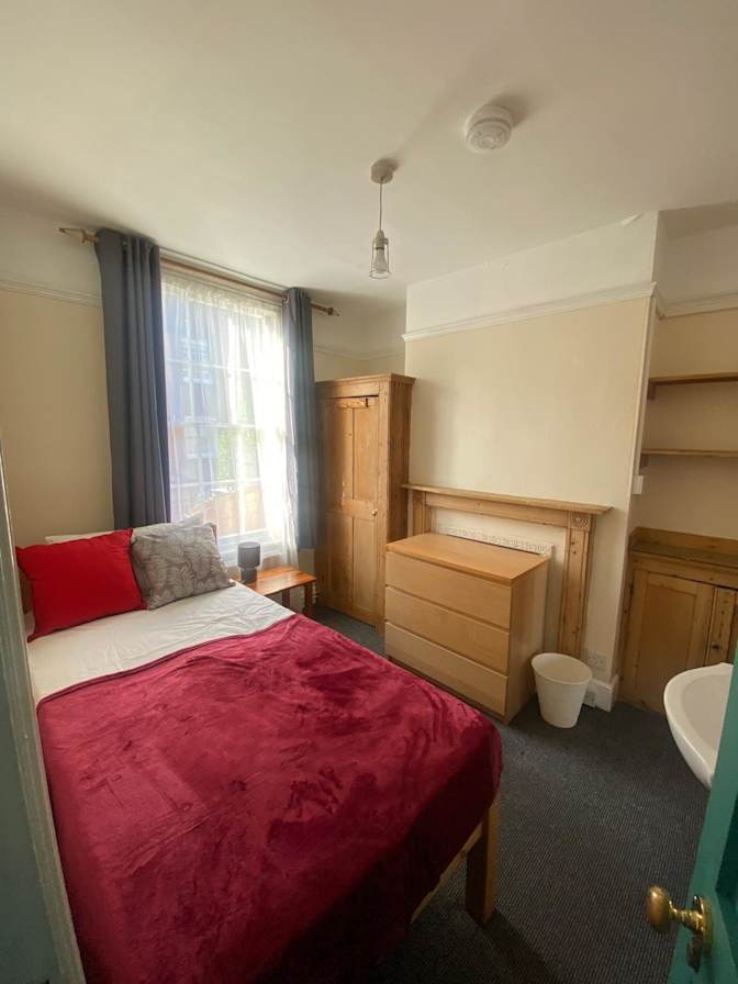 Sandra Reid's room