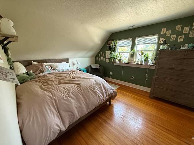 Autumn's room