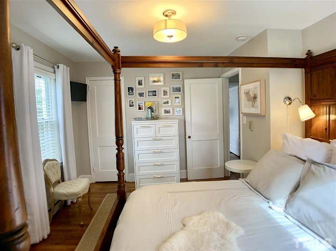 Julia's room