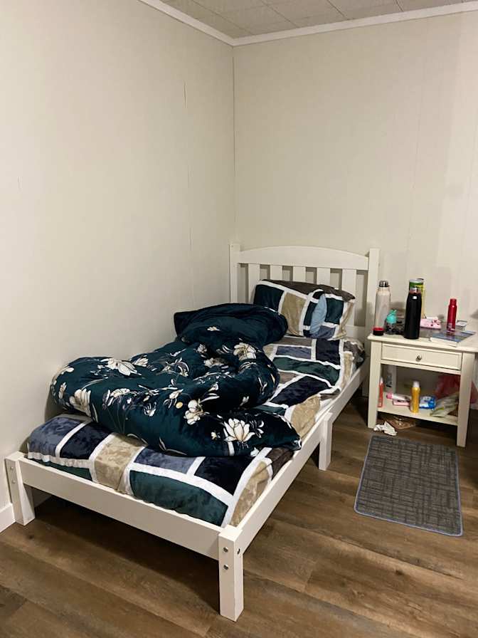 Nas's room