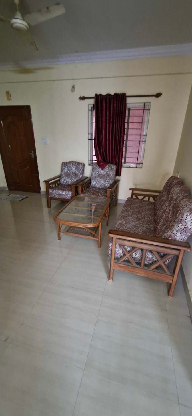 Salil's room