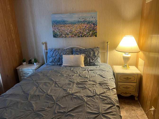 Eddie Meeks's room