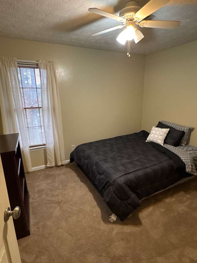 CL&C Property Management and Consulting's room