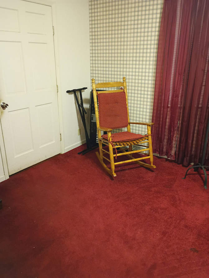 Lee's room