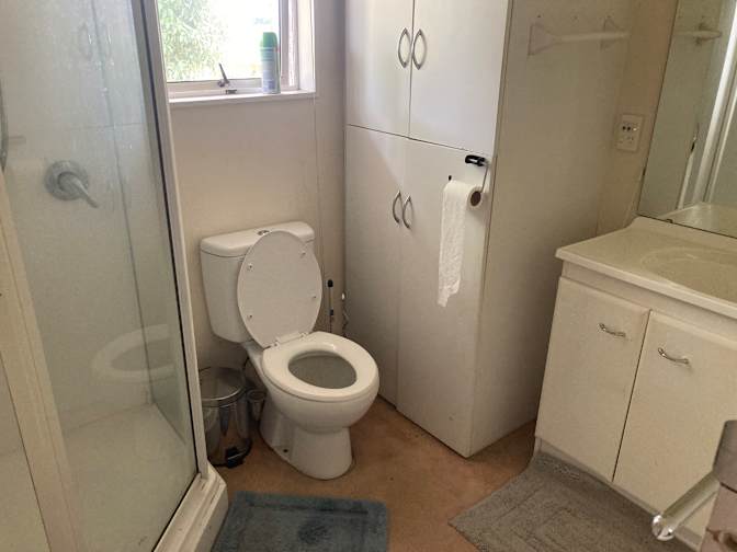simon's room
