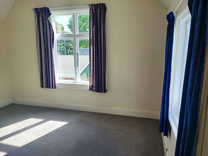 Oli's room