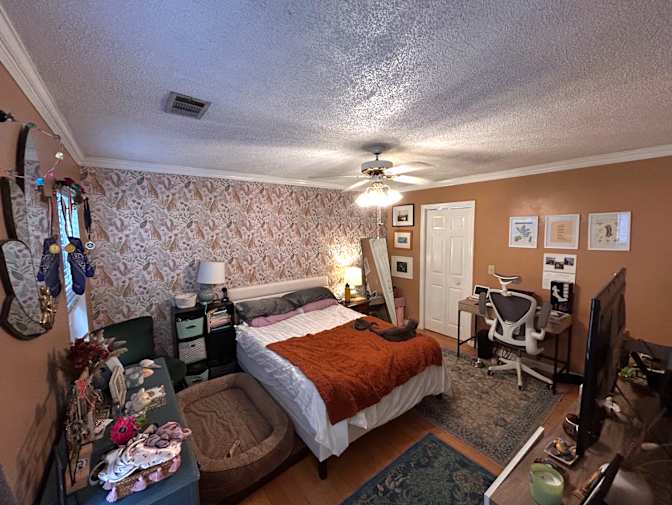 Carolyn's room
