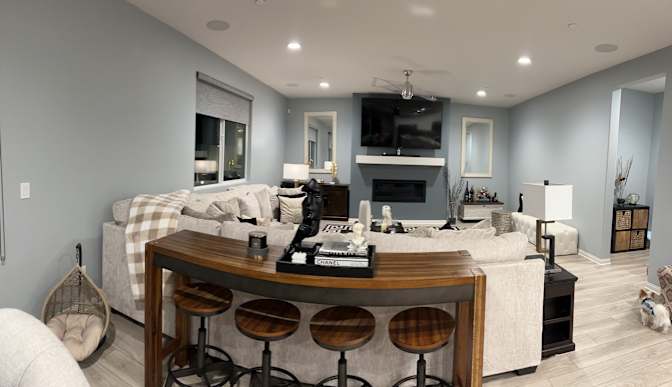 Dale Rosas's room