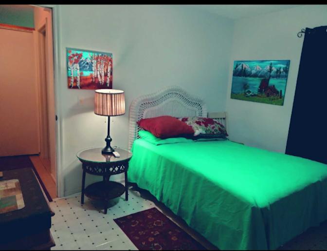 Jeannie's room