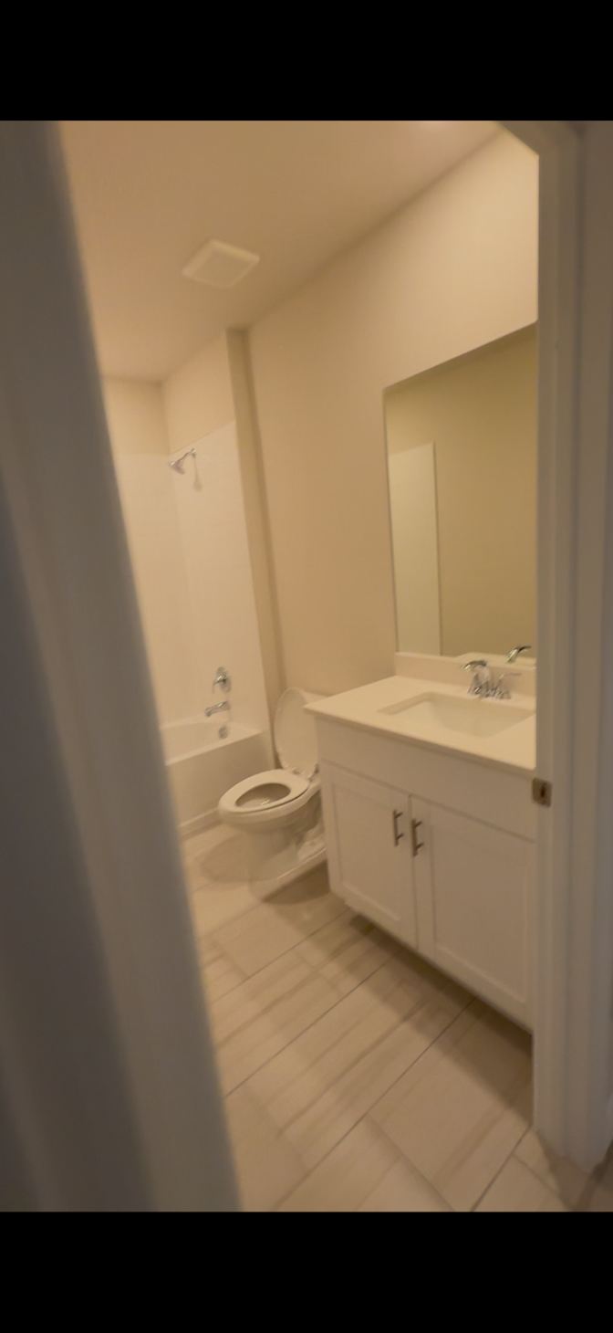 LandlordDRW's room