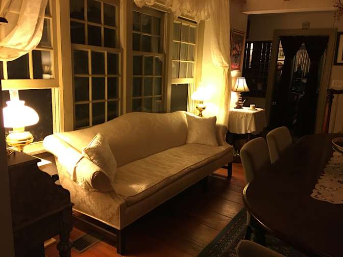 Jona's room