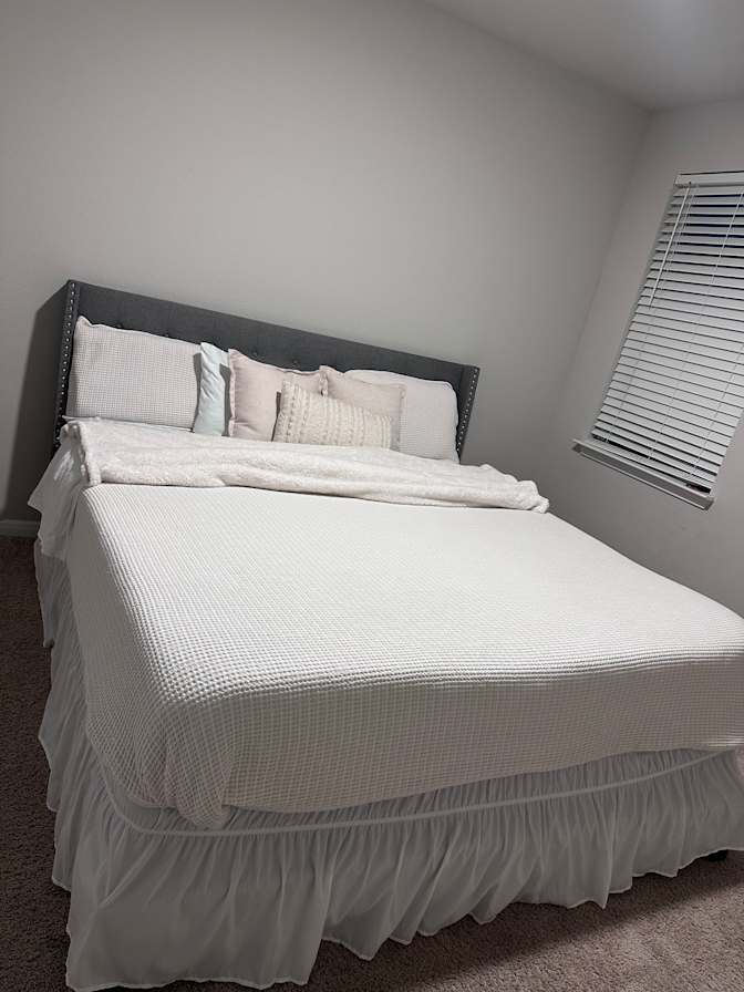 Naya B's room