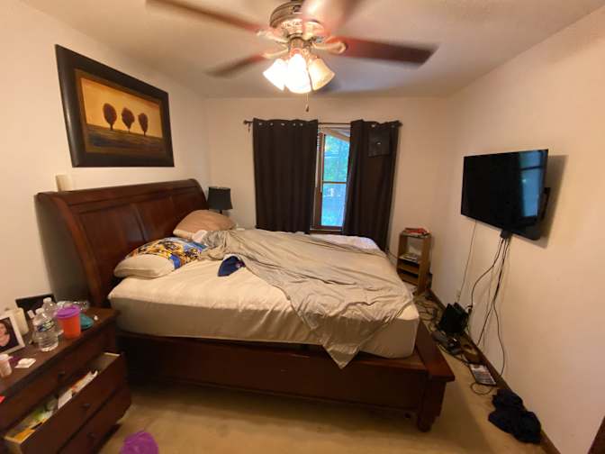 Alcove Rooms's room