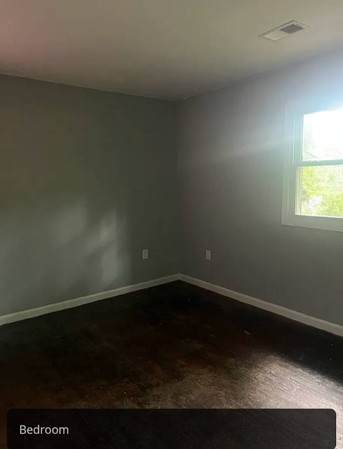 Elle Waters's room