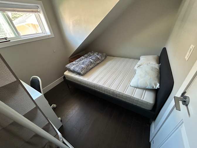 Coralie's room
