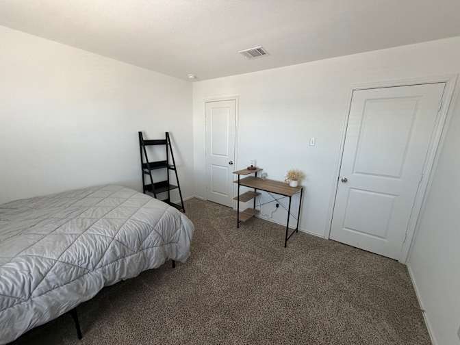 Alvaro's room