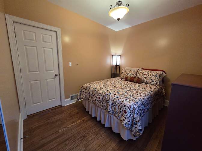 Traci's room