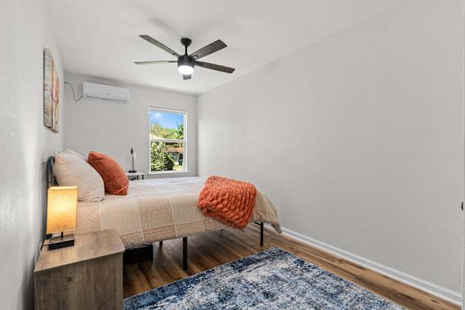 Leonora Gomez's room