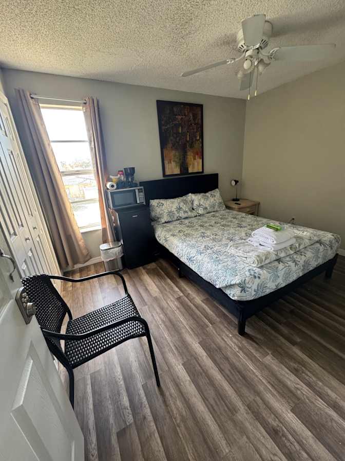 Adalberto Torres's room