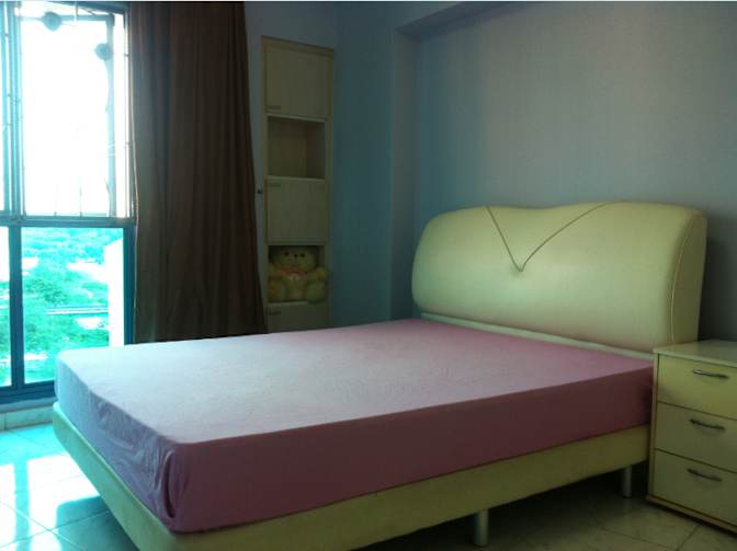 Gary's room