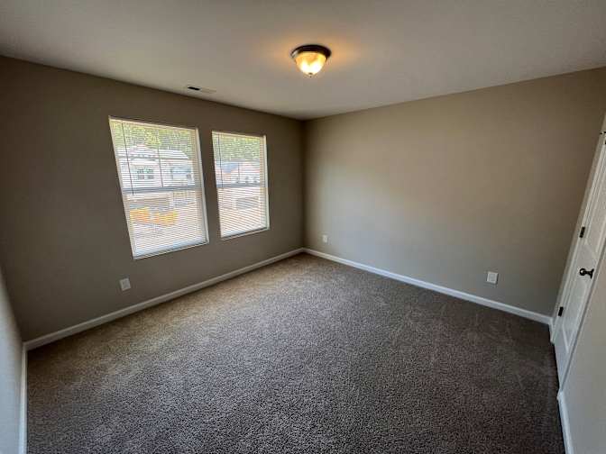 Alcove Rooms's room