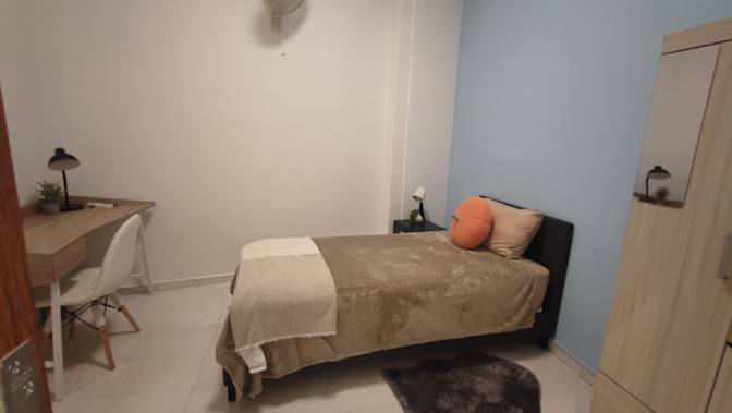 Shirley Tan's room