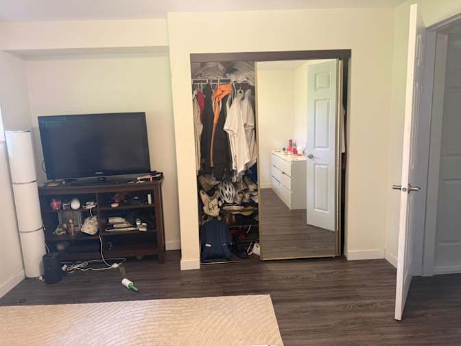 Andrea's room