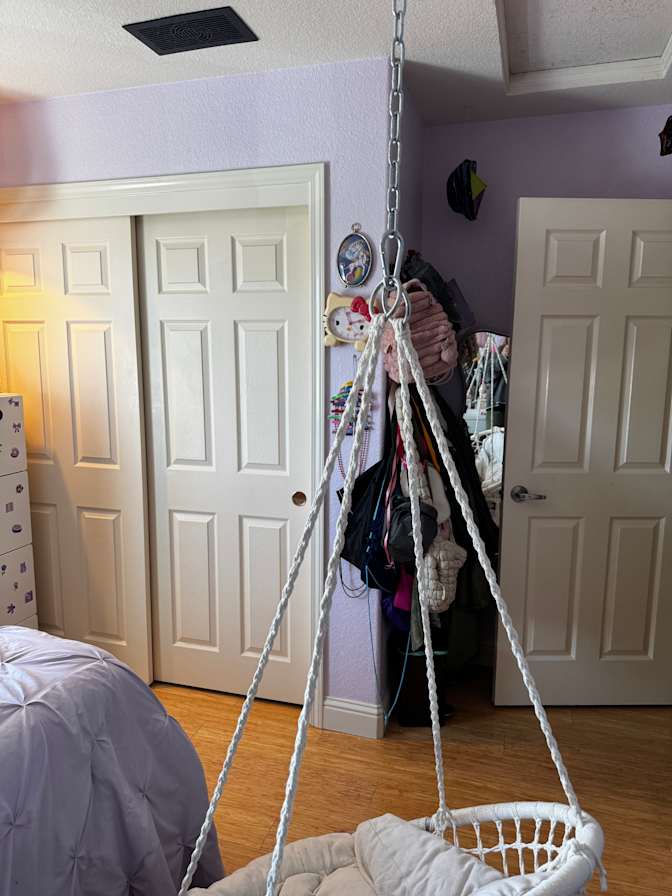 Scarlett's room